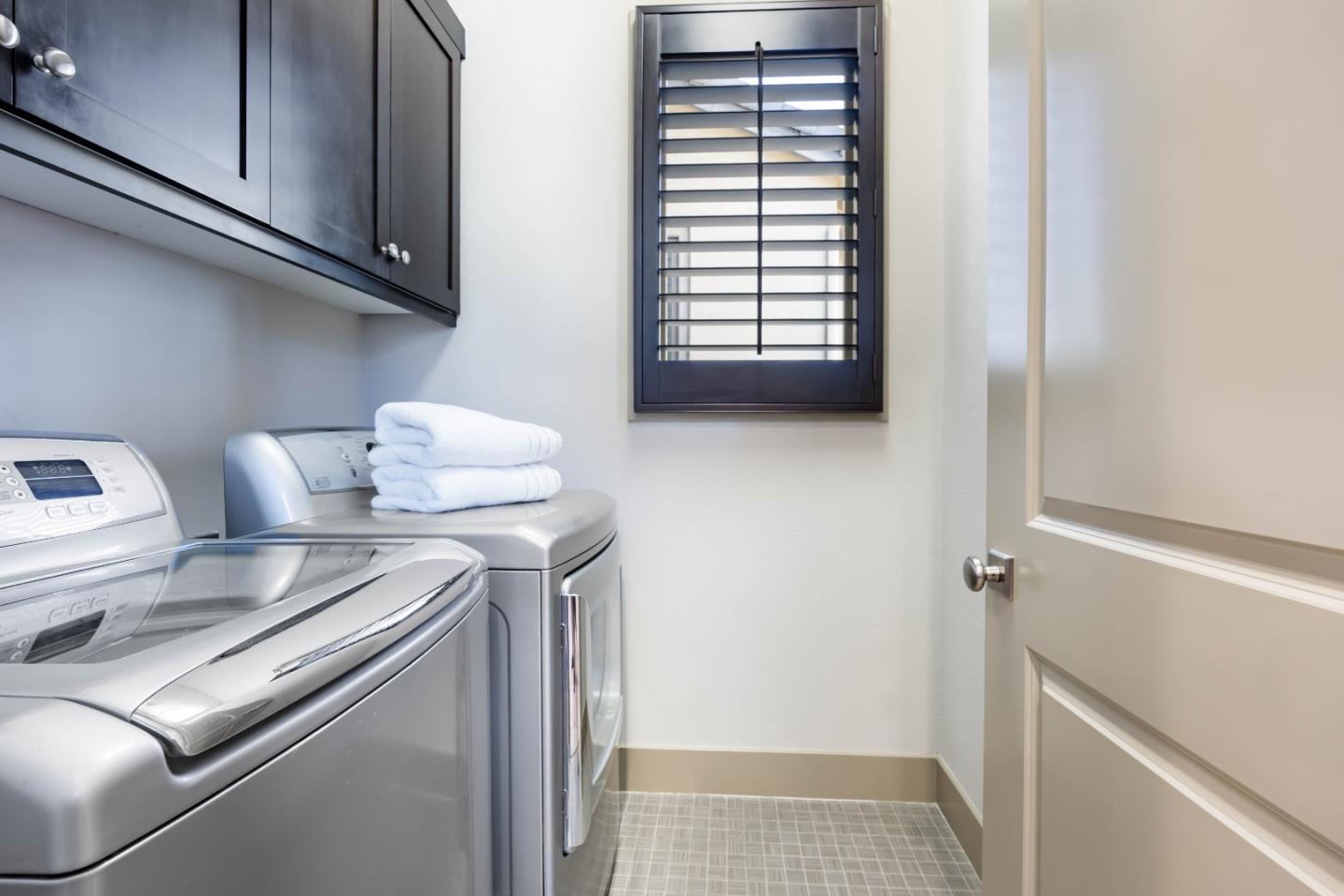 Detail Gallery Image 23 of 23 For 3428 Alma Village Cir, Palo Alto,  CA 94306 - 4 Beds | 3/1 Baths