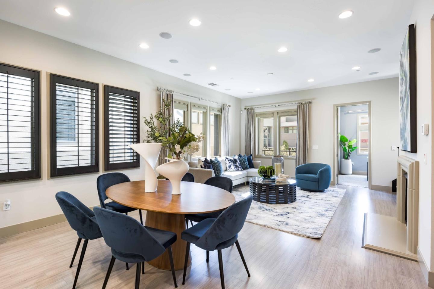 Detail Gallery Image 5 of 23 For 3428 Alma Village Cir, Palo Alto,  CA 94306 - 4 Beds | 3/1 Baths