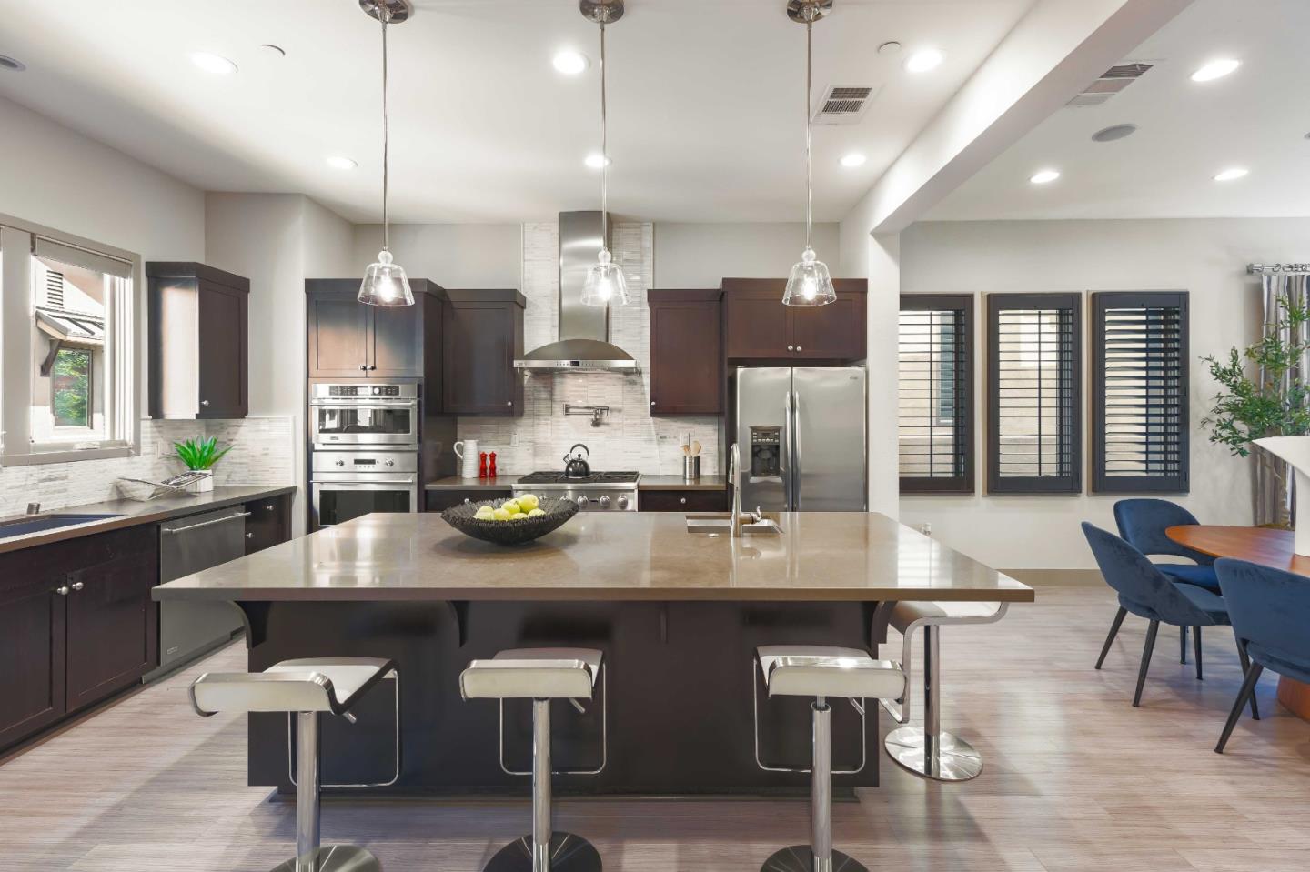 Detail Gallery Image 7 of 23 For 3428 Alma Village Cir, Palo Alto,  CA 94306 - 4 Beds | 3/1 Baths