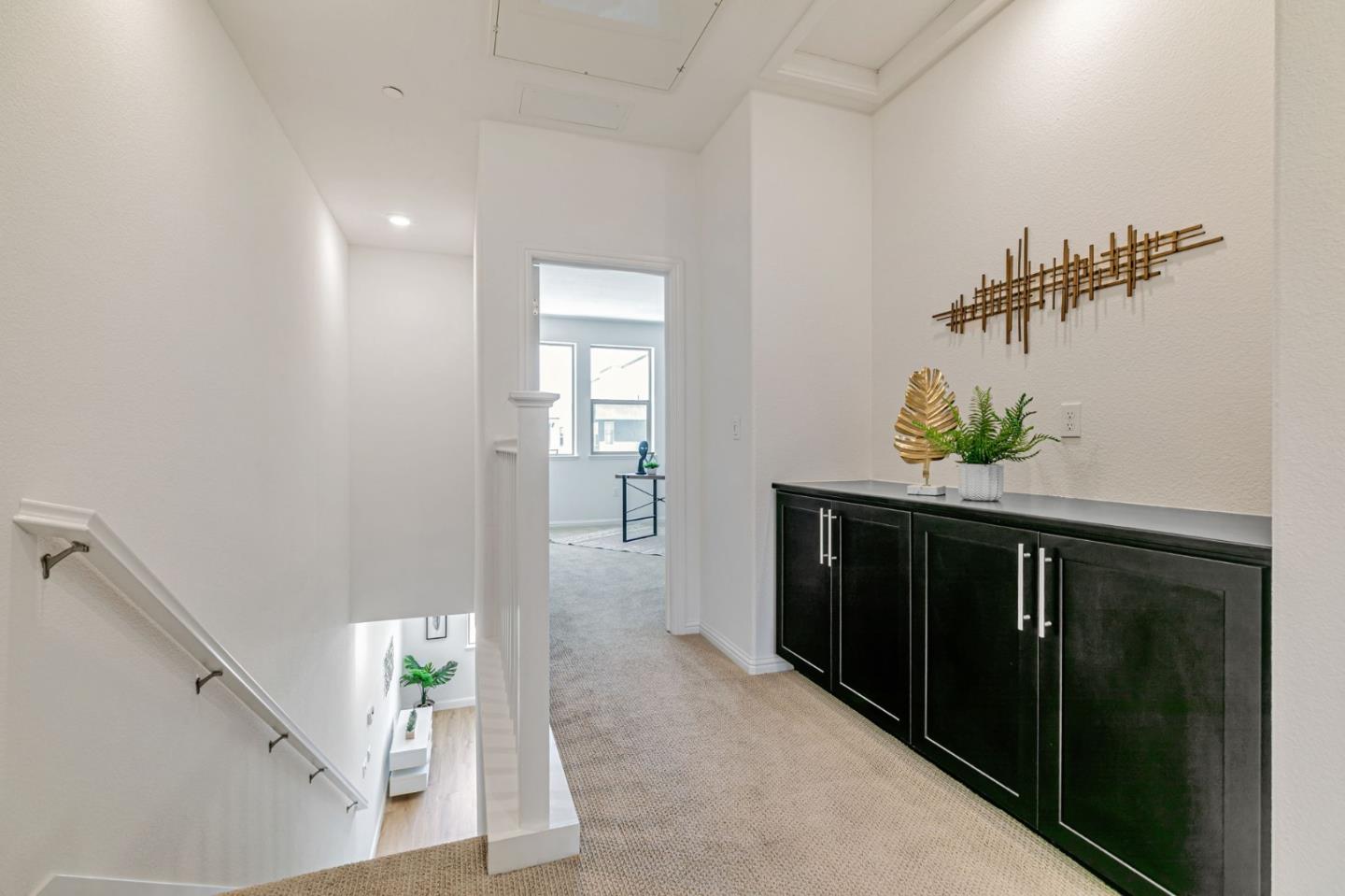 Detail Gallery Image 17 of 70 For 5765 Magnetic Loop, San Jose,  CA 95119 - 3 Beds | 3/1 Baths