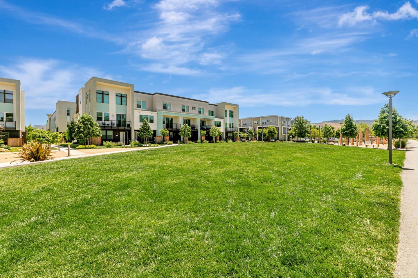 Detail Gallery Image 44 of 70 For 5765 Magnetic Loop, San Jose,  CA 95119 - 3 Beds | 3/1 Baths