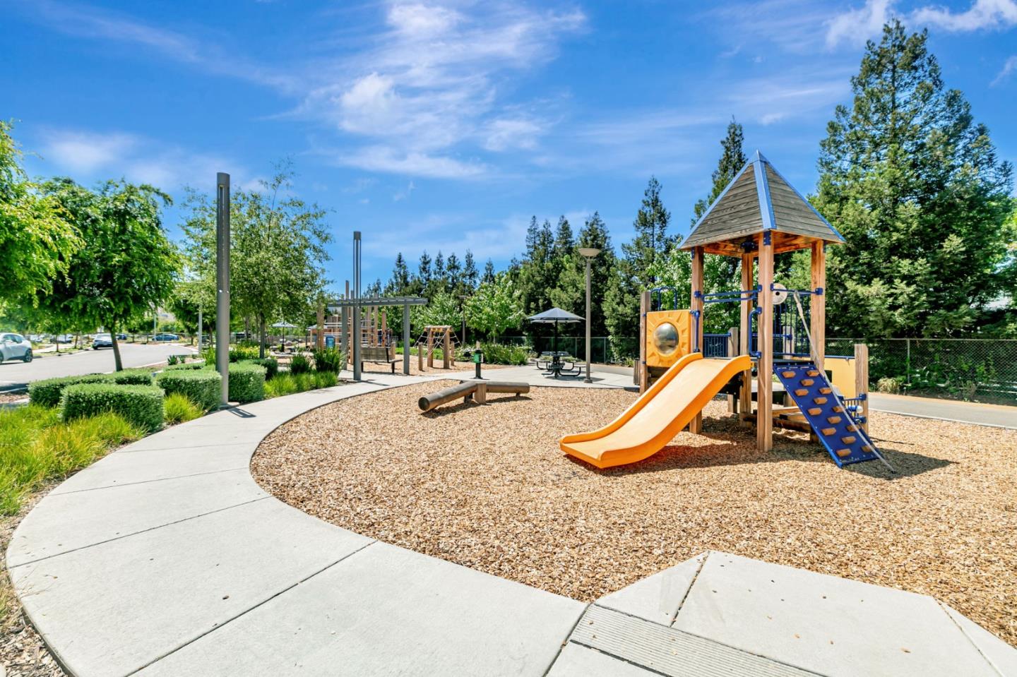 Detail Gallery Image 47 of 70 For 5765 Magnetic Loop, San Jose,  CA 95119 - 3 Beds | 3/1 Baths