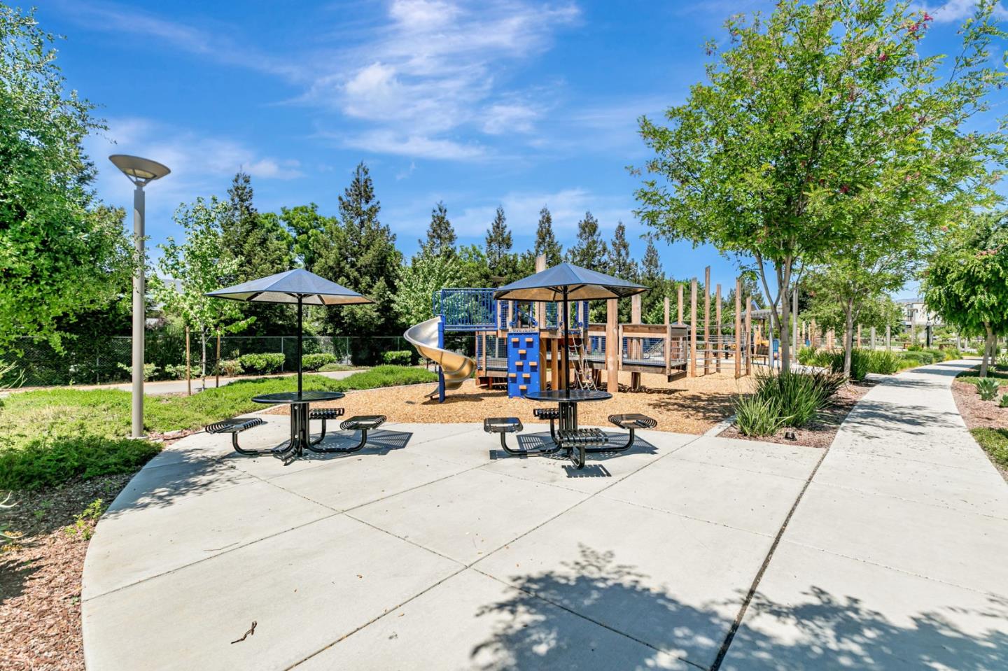 Detail Gallery Image 49 of 70 For 5765 Magnetic Loop, San Jose,  CA 95119 - 3 Beds | 3/1 Baths