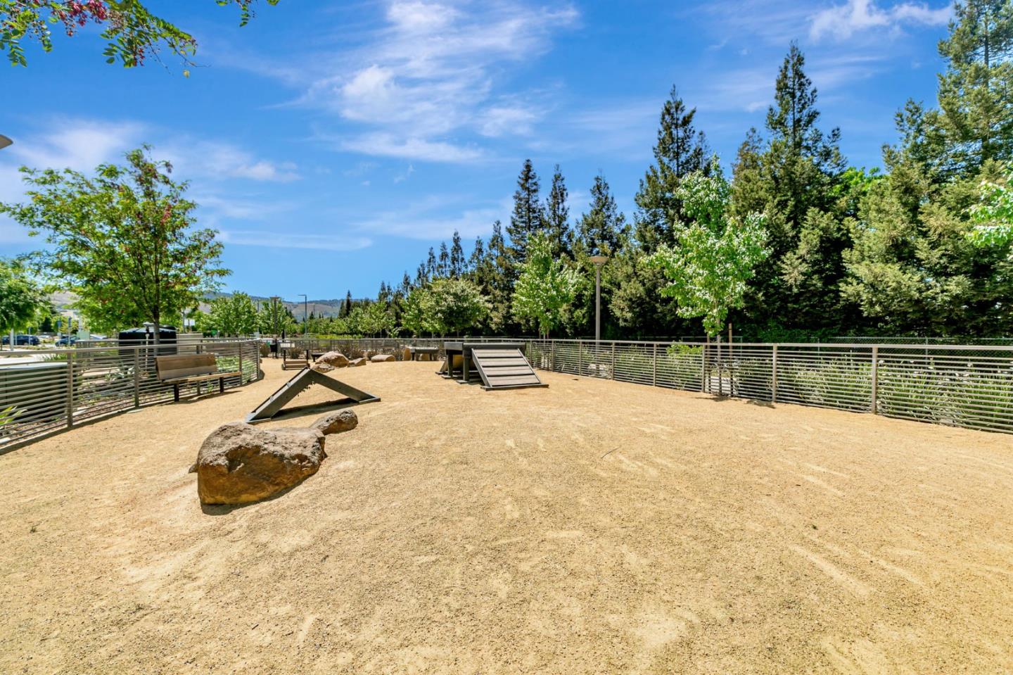 Detail Gallery Image 50 of 70 For 5765 Magnetic Loop, San Jose,  CA 95119 - 3 Beds | 3/1 Baths