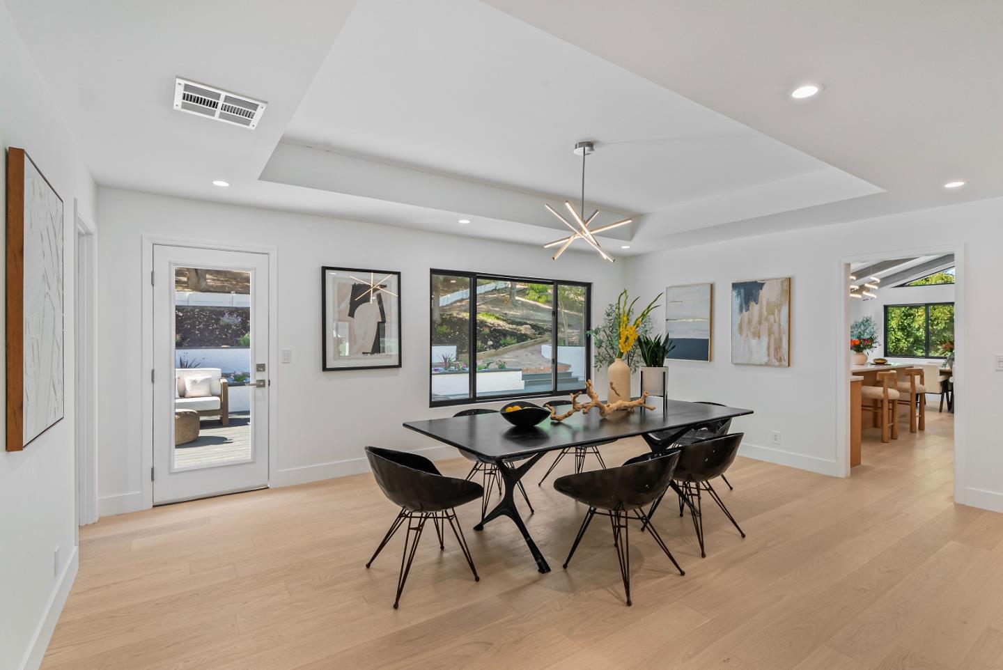 Detail Gallery Image 10 of 98 For 14324 Cordwood Ct, Saratoga,  CA 95070 - 6 Beds | 6/1 Baths