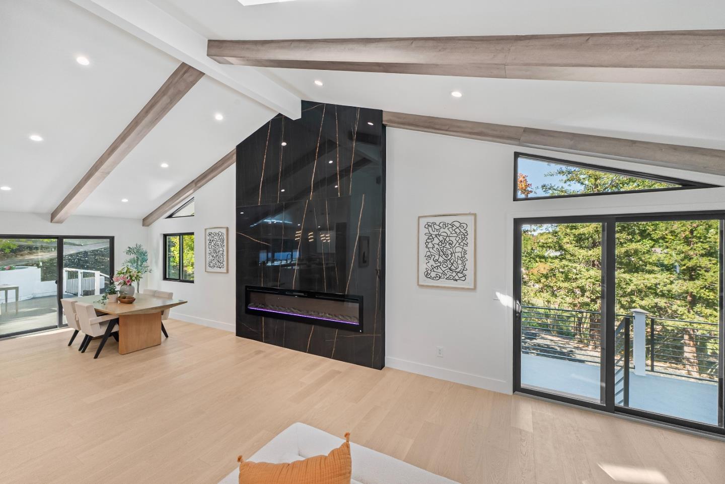 Detail Gallery Image 13 of 98 For 14324 Cordwood Ct, Saratoga,  CA 95070 - 6 Beds | 6/1 Baths