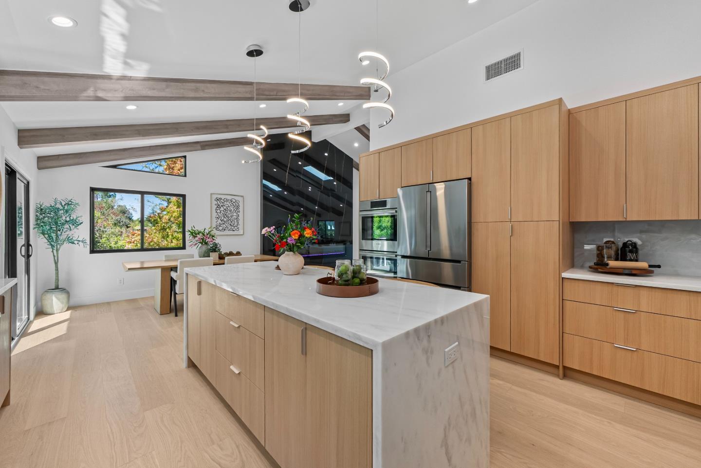 Detail Gallery Image 19 of 98 For 14324 Cordwood Ct, Saratoga,  CA 95070 - 6 Beds | 6/1 Baths