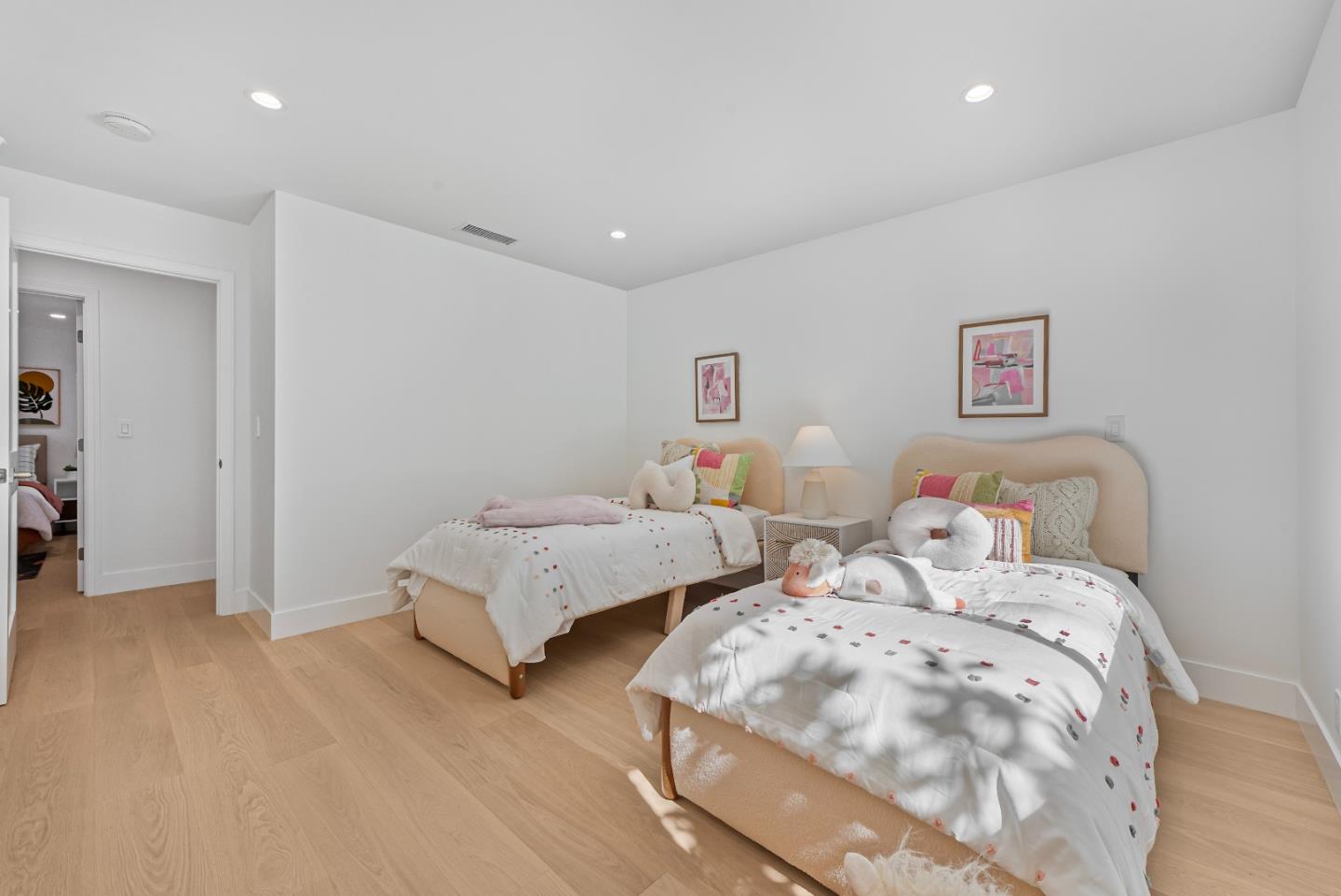 Detail Gallery Image 40 of 98 For 14324 Cordwood Ct, Saratoga,  CA 95070 - 6 Beds | 6/1 Baths