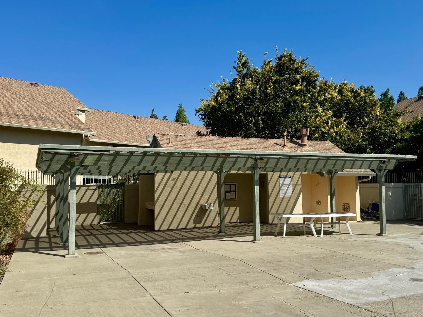 Detail Gallery Image 11 of 14 For 1068 Summershore Ct, San Jose,  CA 95122 - 1 Beds | 1 Baths