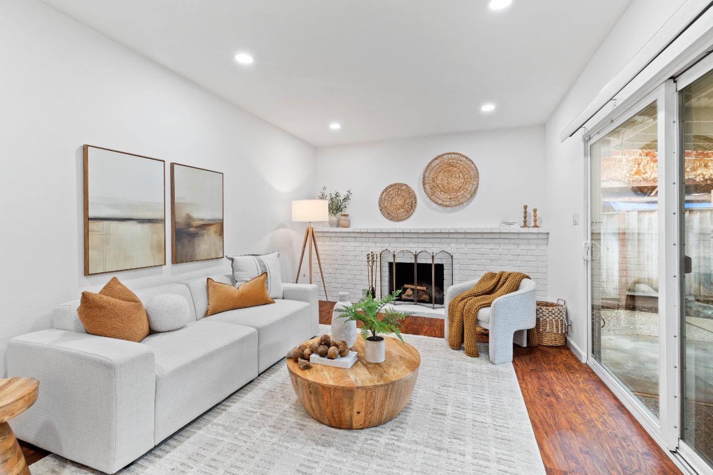 Detail Gallery Image 12 of 25 For 404 Ariel Dr, San Jose,  CA 95123 - 4 Beds | 2 Baths