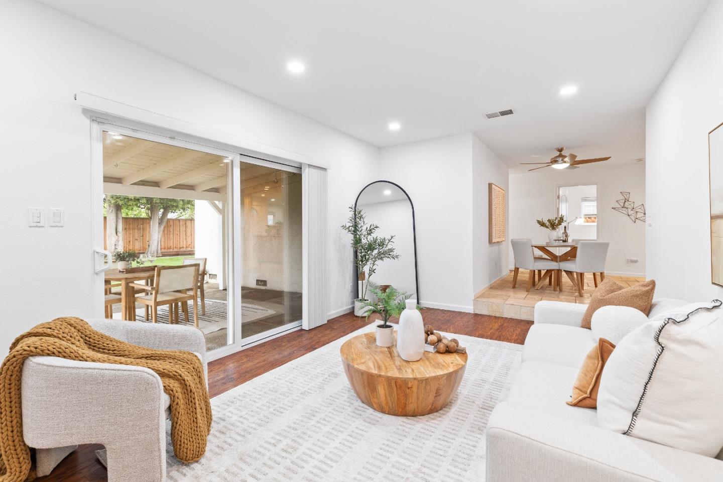 Detail Gallery Image 13 of 25 For 404 Ariel Dr, San Jose,  CA 95123 - 4 Beds | 2 Baths