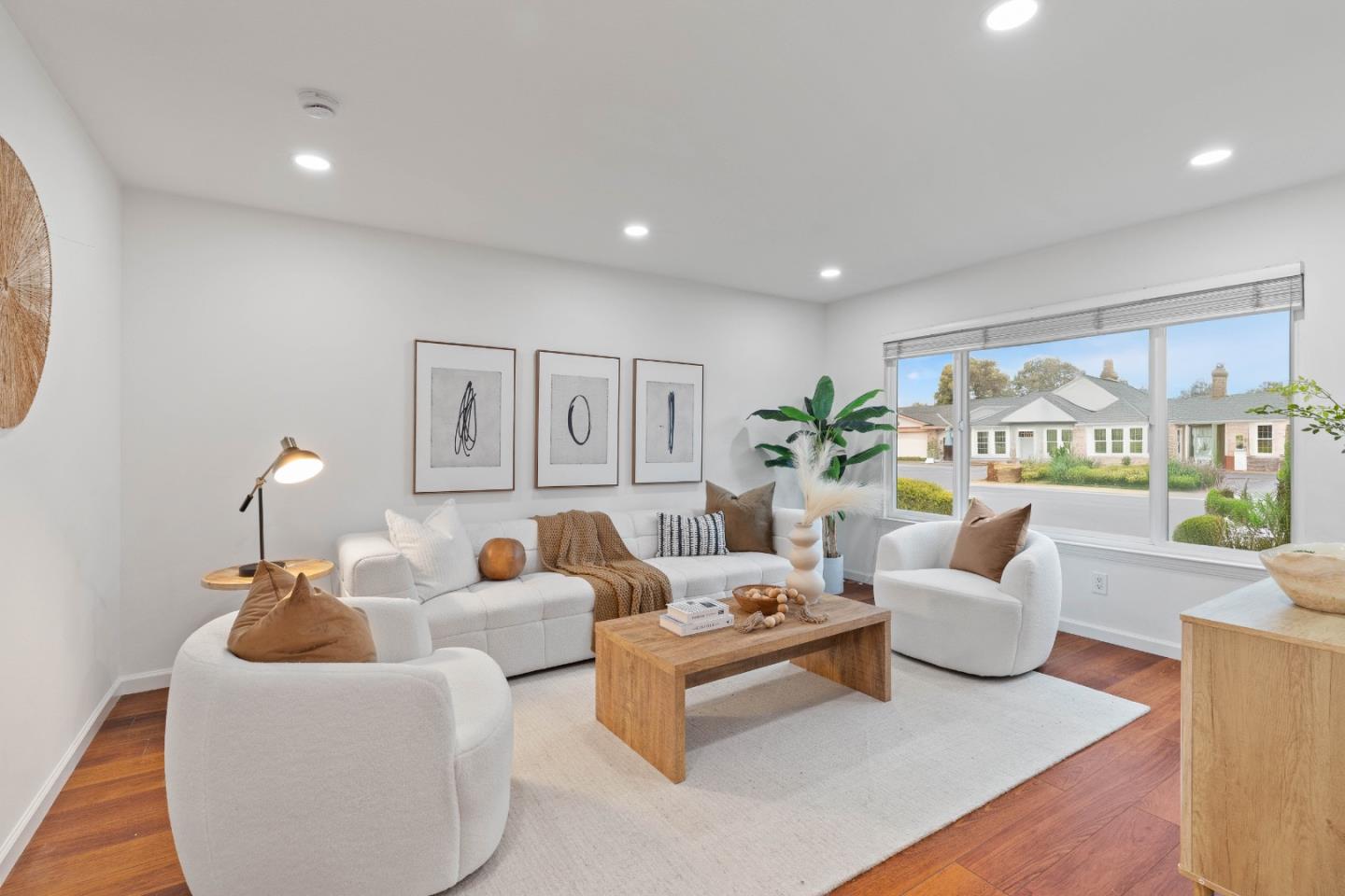 Detail Gallery Image 3 of 25 For 404 Ariel Dr, San Jose,  CA 95123 - 4 Beds | 2 Baths