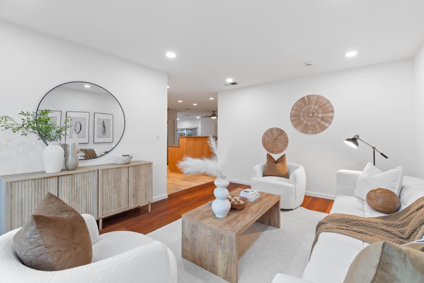 Detail Gallery Image 4 of 25 For 404 Ariel Dr, San Jose,  CA 95123 - 4 Beds | 2 Baths