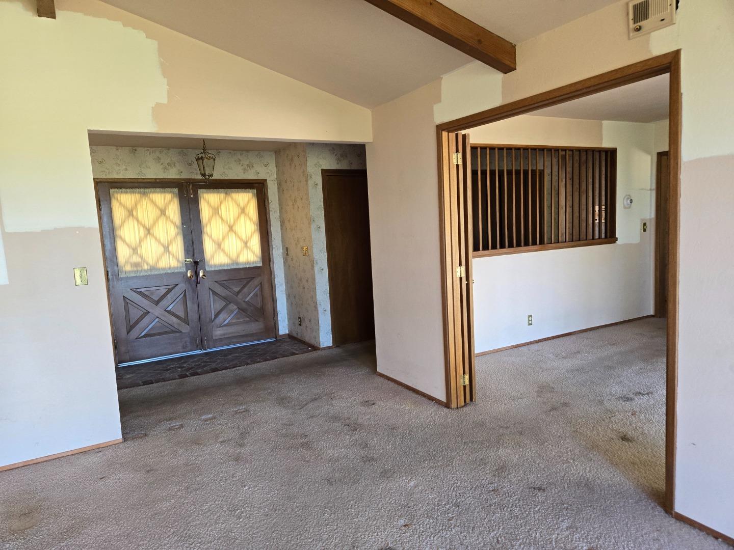 Detail Gallery Image 13 of 40 For 12130 Foothill Ln, Los Altos Hills,  CA 94022 - 4 Beds | 2/1 Baths