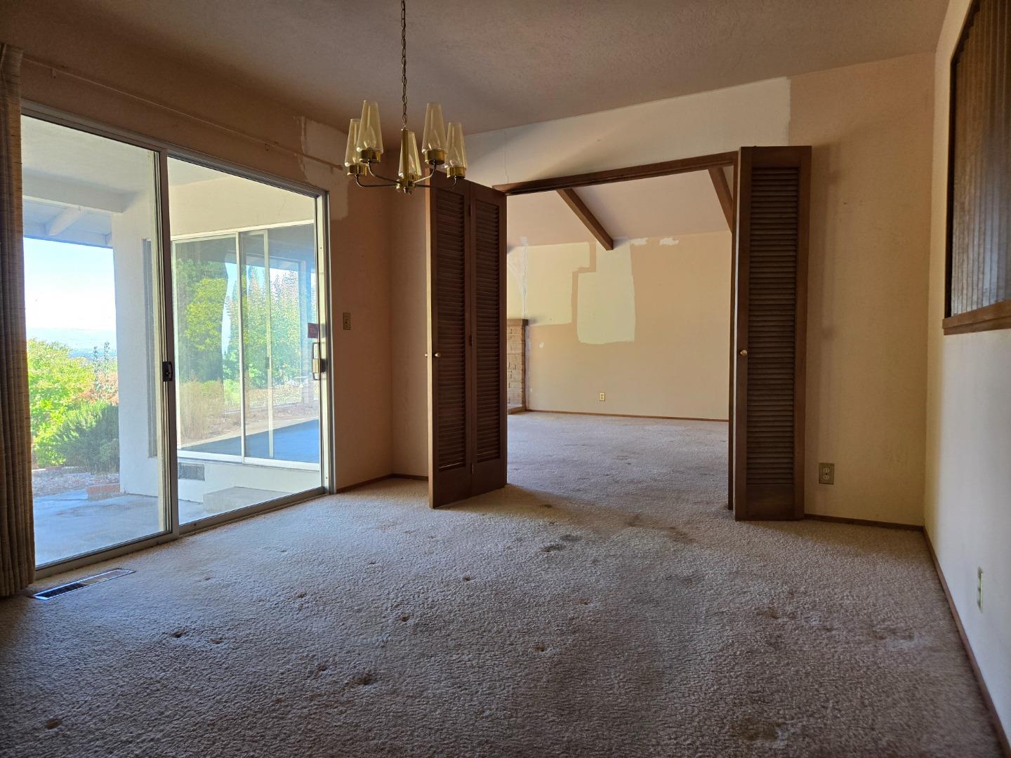 Detail Gallery Image 20 of 40 For 12130 Foothill Ln, Los Altos Hills,  CA 94022 - 4 Beds | 2/1 Baths