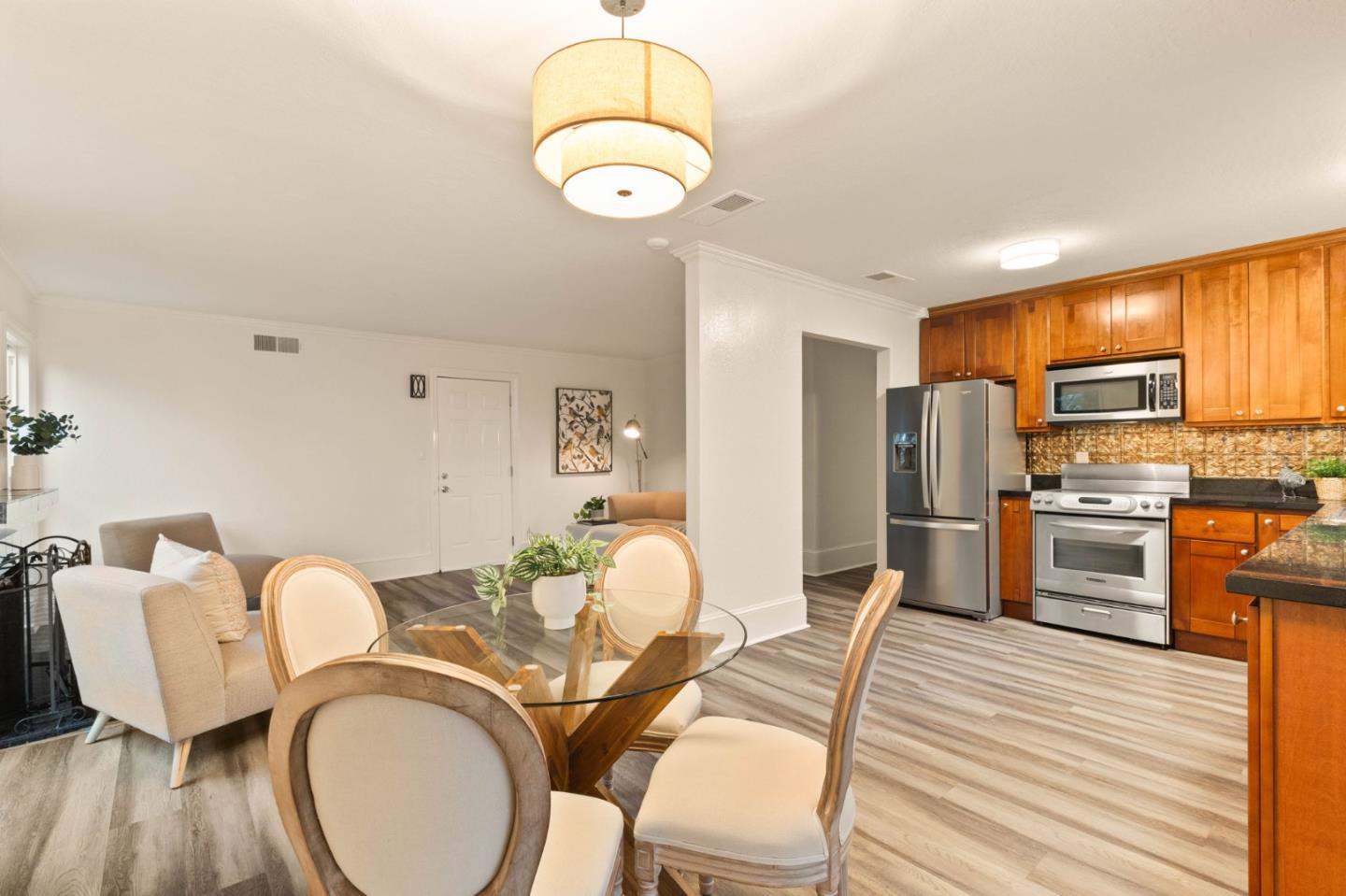 Detail Gallery Image 12 of 29 For 3702 Gettysburg Ct, Pleasanton,  CA 94588 - 3 Beds | 2 Baths