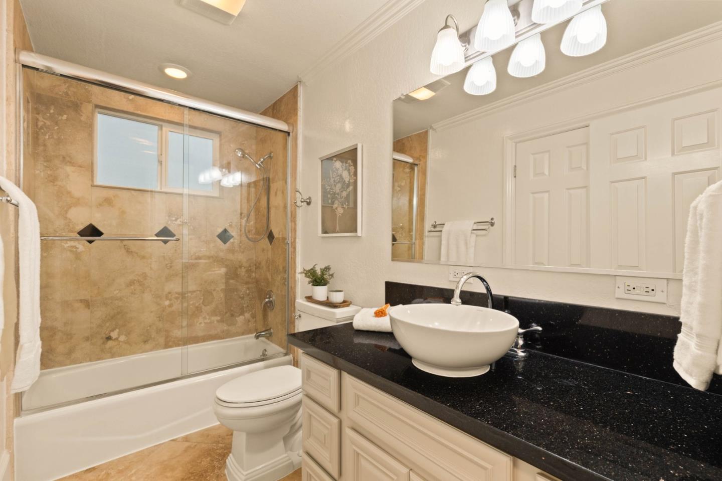 Detail Gallery Image 24 of 29 For 3702 Gettysburg Ct, Pleasanton,  CA 94588 - 3 Beds | 2 Baths