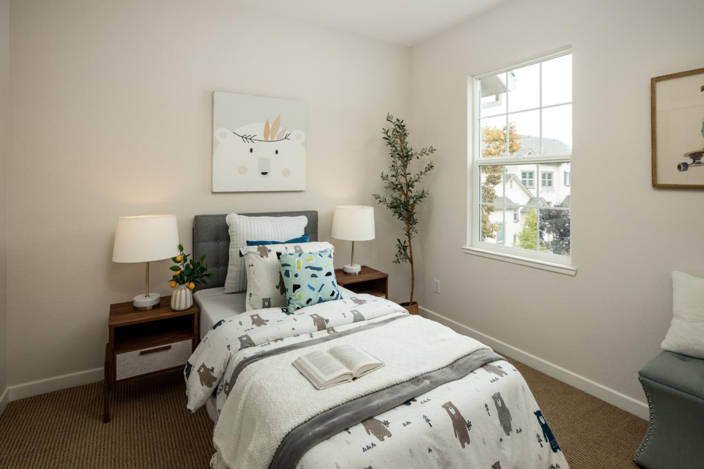 Detail Gallery Image 18 of 27 For 1129 Munich Ter, Sunnyvale,  CA 94089 - 3 Beds | 2/1 Baths