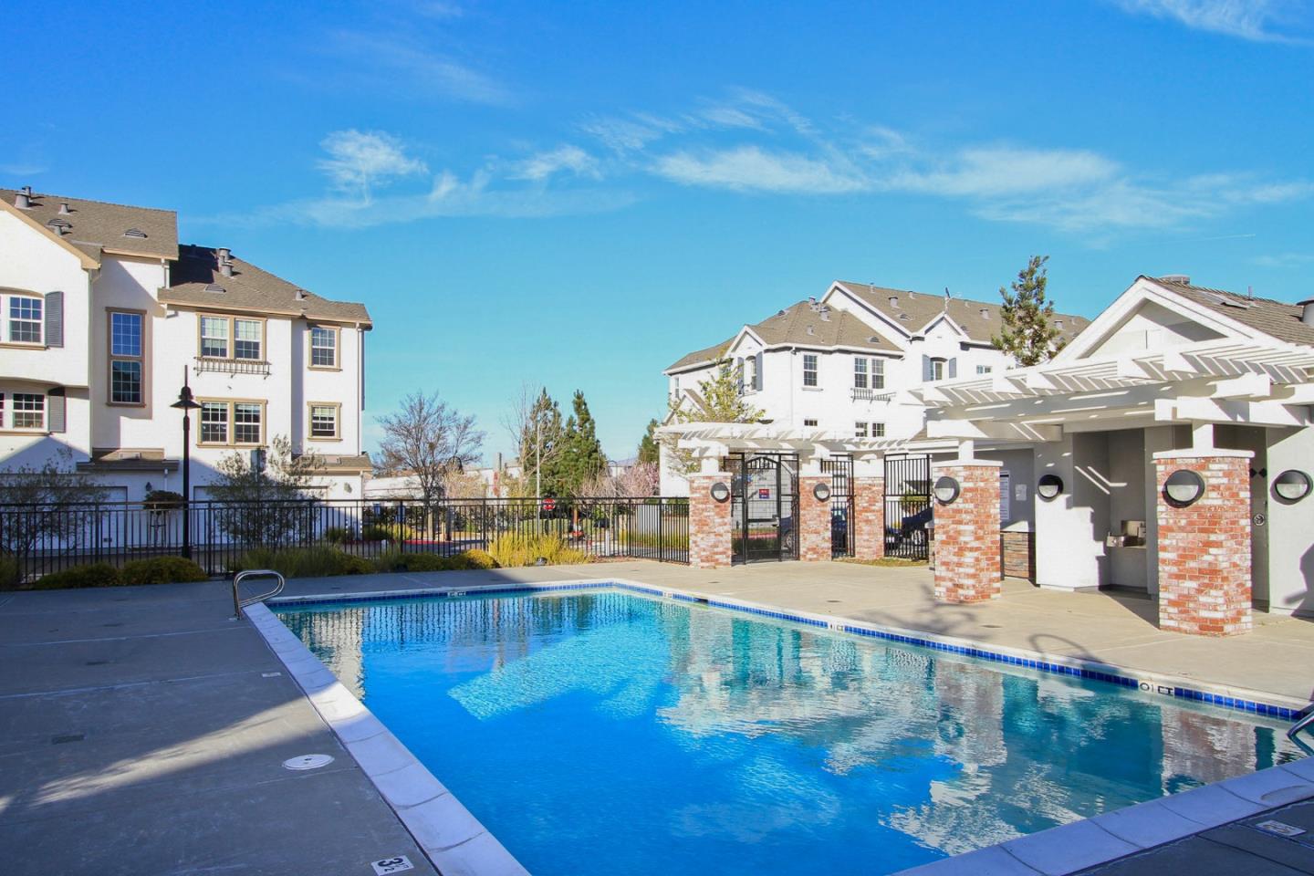 Detail Gallery Image 25 of 27 For 1129 Munich Ter, Sunnyvale,  CA 94089 - 3 Beds | 2/1 Baths