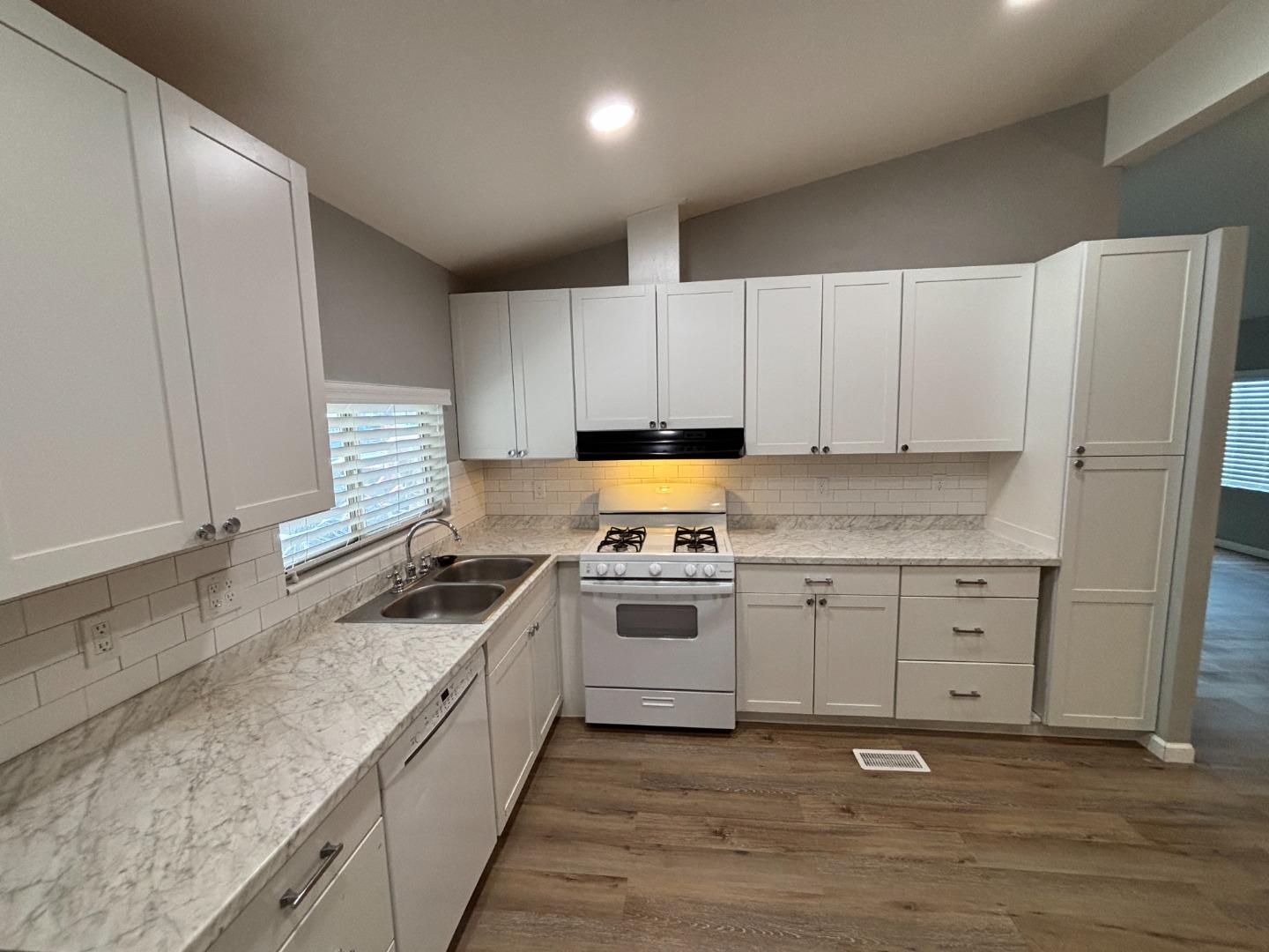 Detail Gallery Image 15 of 20 For 301 Sapwood Dr #280,  Redding,  CA 96003 - 2 Beds | 2 Baths