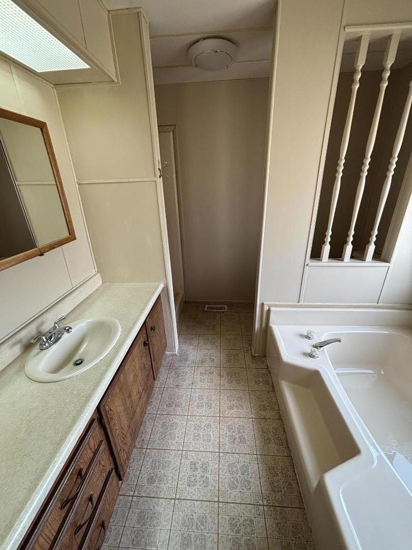 Detail Gallery Image 4 of 20 For 301 Sapwood Dr #280,  Redding,  CA 96003 - 2 Beds | 2 Baths