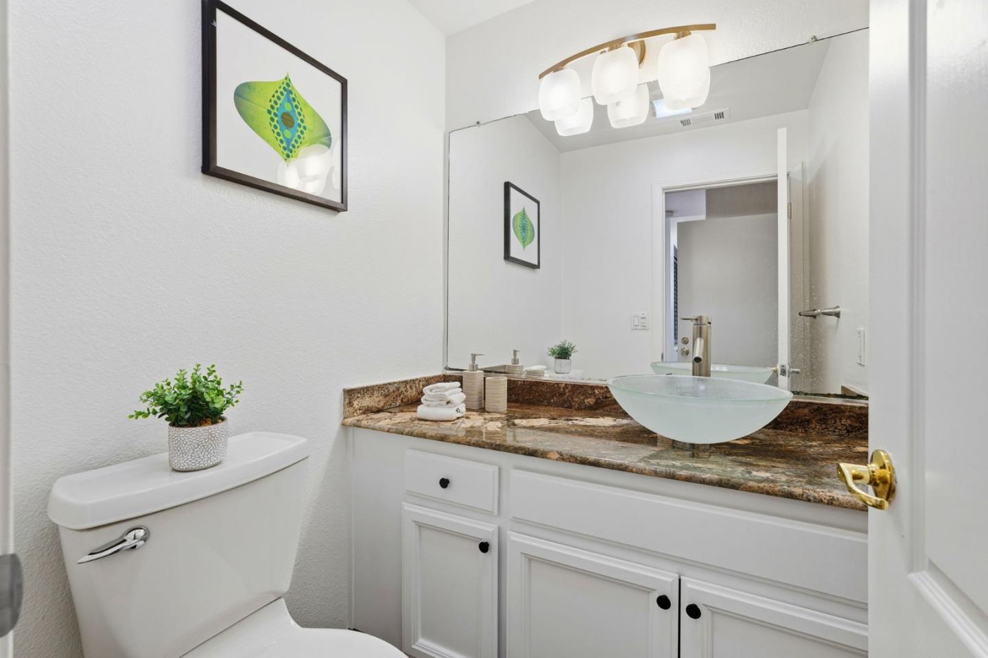 Detail Gallery Image 32 of 54 For 448 River Rock Ct, San Jose,  CA 95136 - 3 Beds | 2/1 Baths