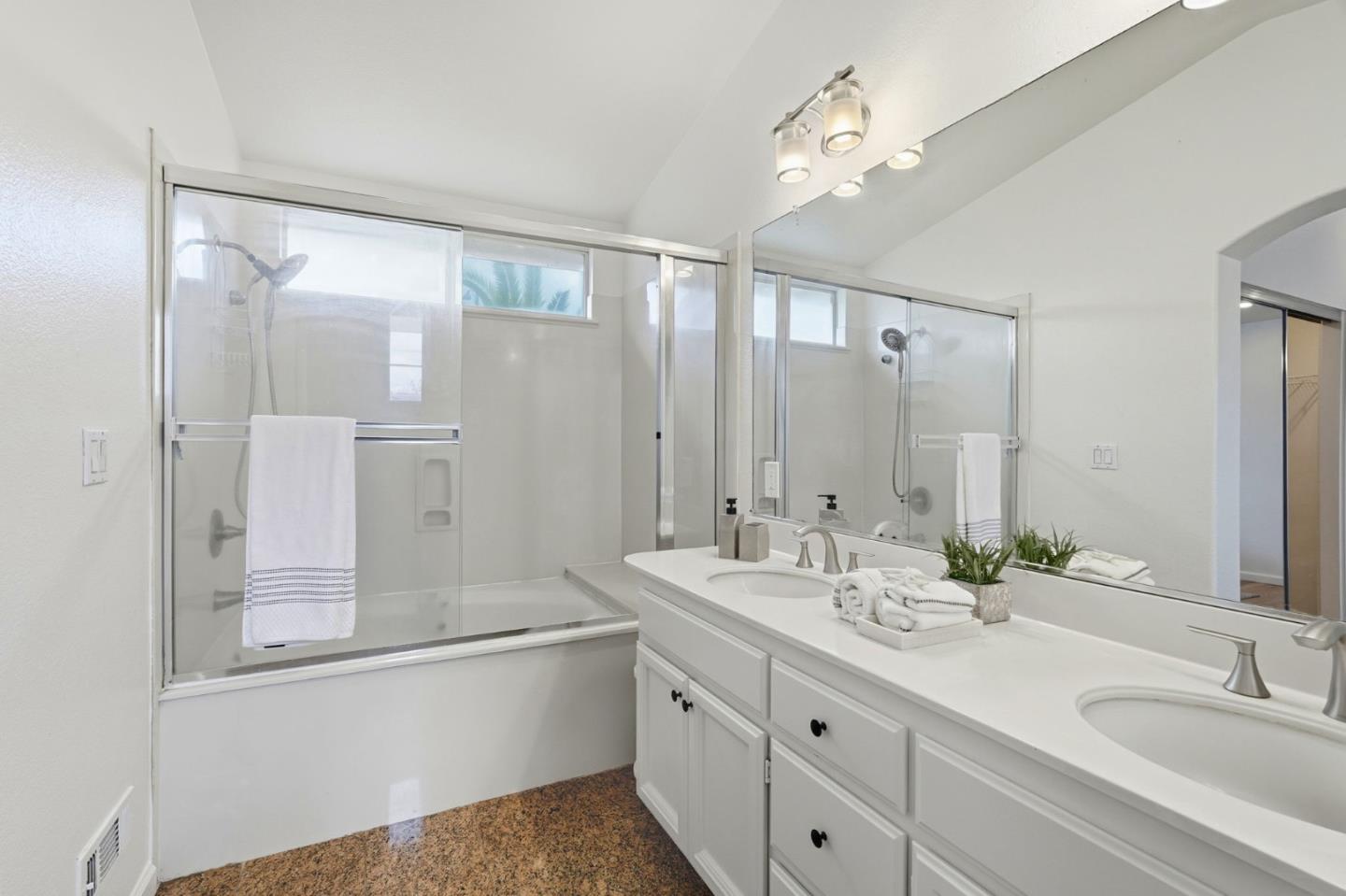 Detail Gallery Image 34 of 54 For 448 River Rock Ct, San Jose,  CA 95136 - 3 Beds | 2/1 Baths