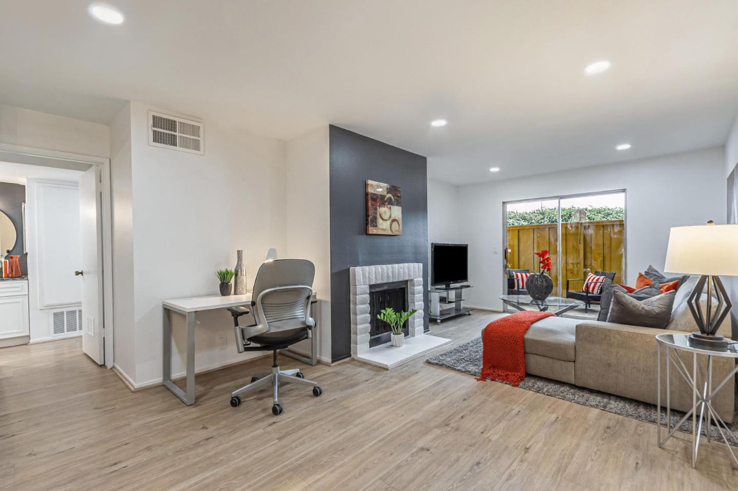 Detail Gallery Image 4 of 51 For 247 N Capitol Ave #105,  San Jose,  CA 95127 - 1 Beds | 1 Baths