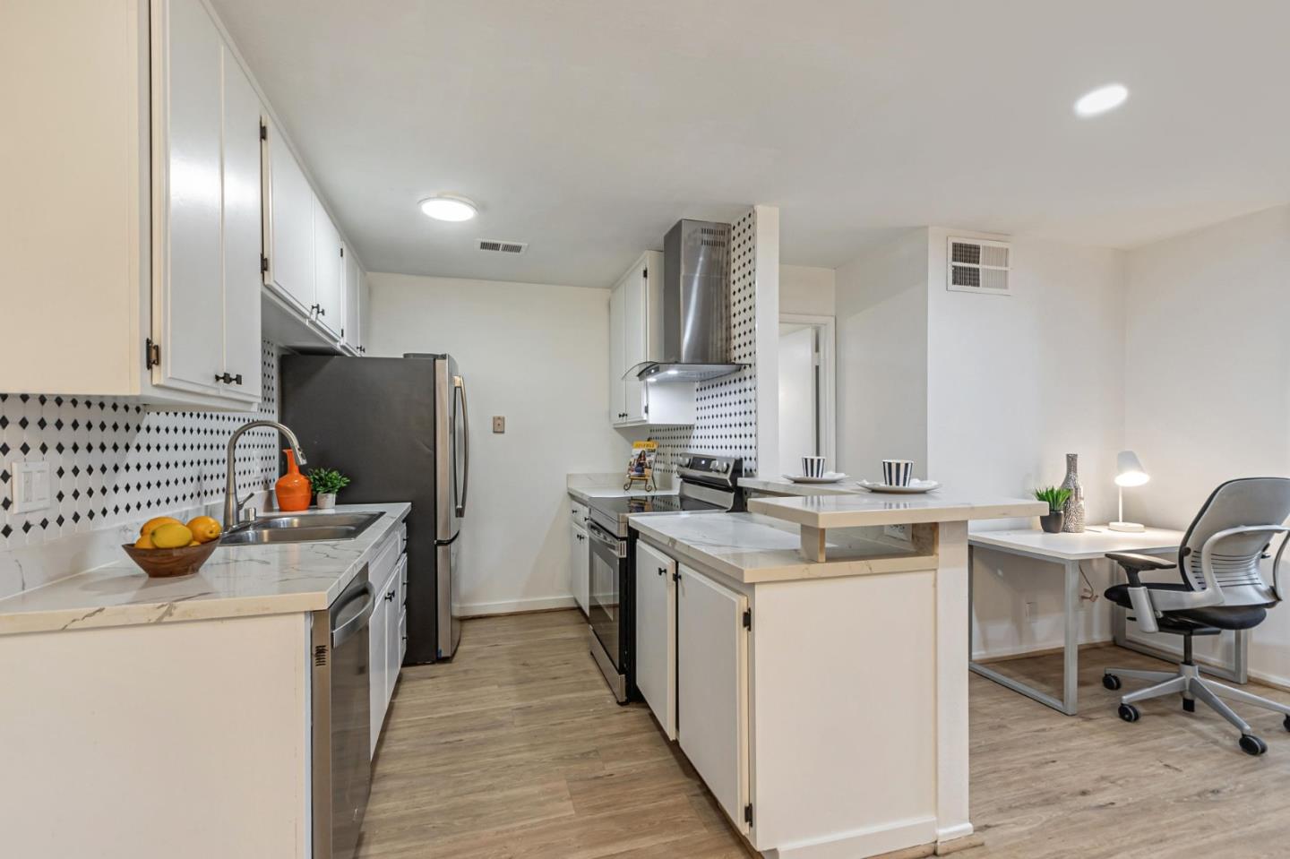 Detail Gallery Image 9 of 51 For 247 N Capitol Ave #105,  San Jose,  CA 95127 - 1 Beds | 1 Baths