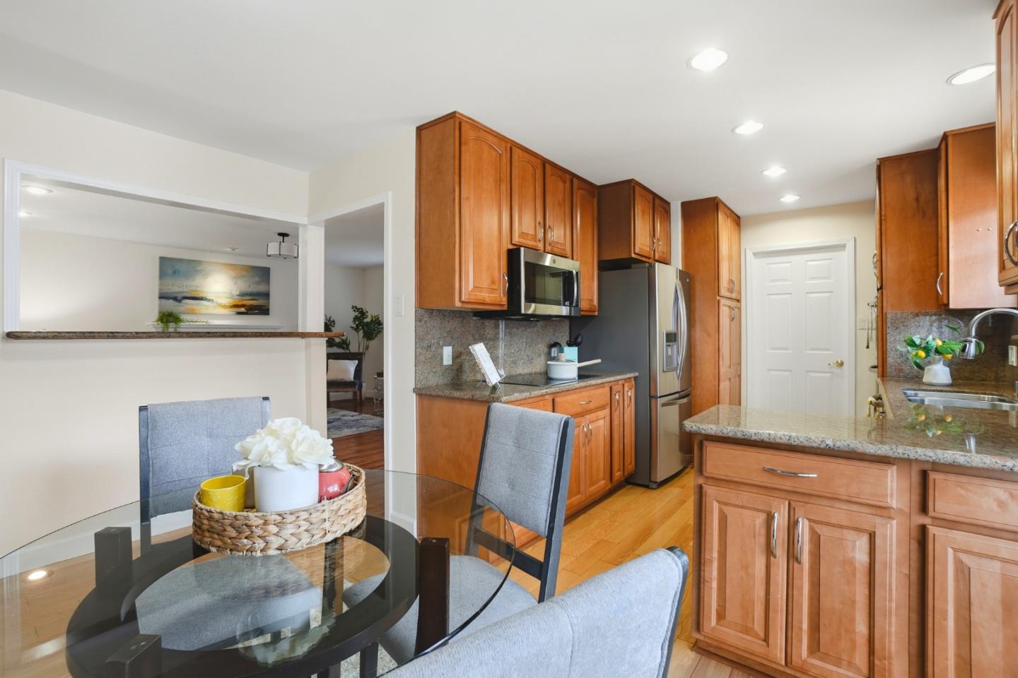 Detail Gallery Image 14 of 30 For 3151 Summit Rd, San Bruno,  CA 94066 - 3 Beds | 2 Baths