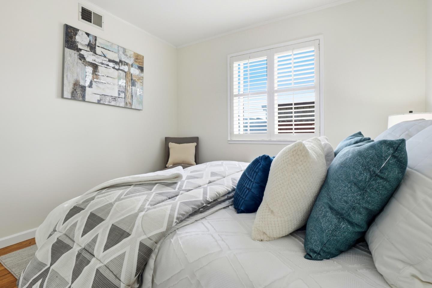 Detail Gallery Image 21 of 30 For 3151 Summit Rd, San Bruno,  CA 94066 - 3 Beds | 2 Baths