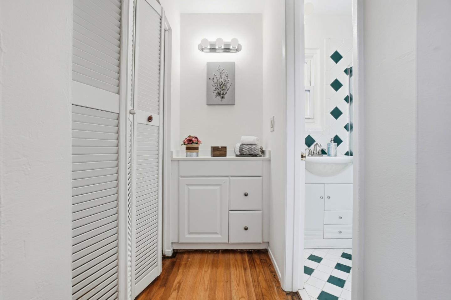 Detail Gallery Image 25 of 30 For 3151 Summit Rd, San Bruno,  CA 94066 - 3 Beds | 2 Baths