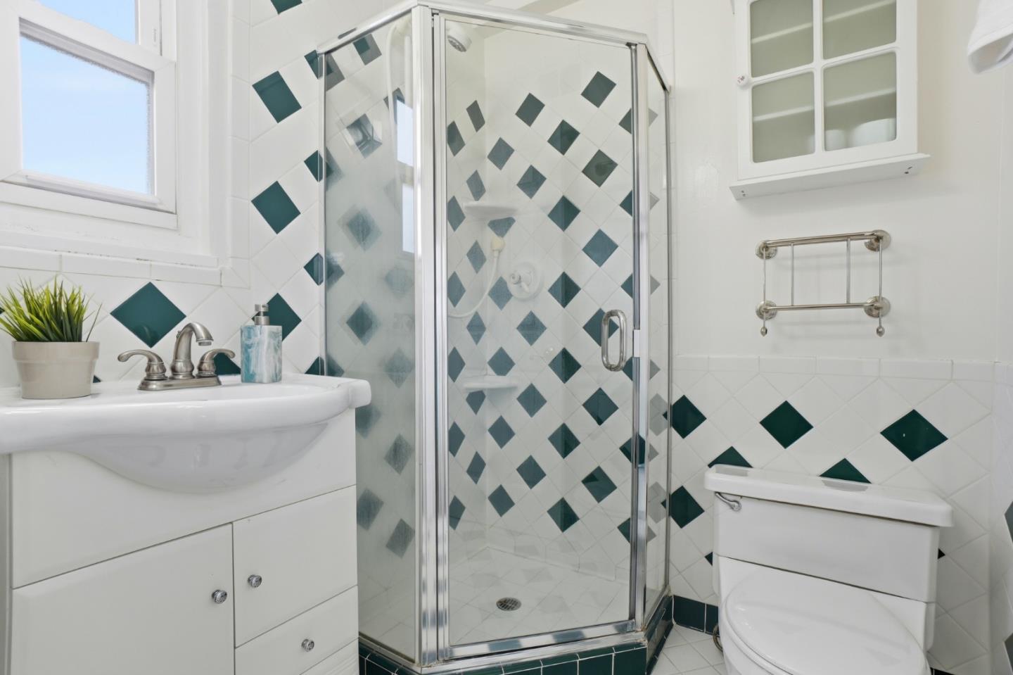 Detail Gallery Image 26 of 30 For 3151 Summit Rd, San Bruno,  CA 94066 - 3 Beds | 2 Baths