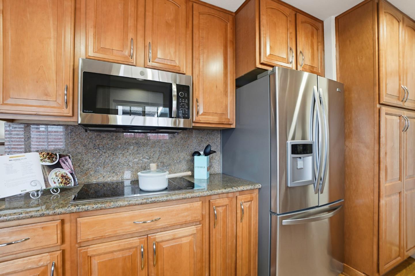 Detail Gallery Image 8 of 30 For 3151 Summit Rd, San Bruno,  CA 94066 - 3 Beds | 2 Baths