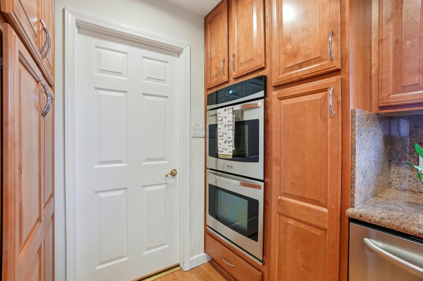 Detail Gallery Image 9 of 30 For 3151 Summit Rd, San Bruno,  CA 94066 - 3 Beds | 2 Baths