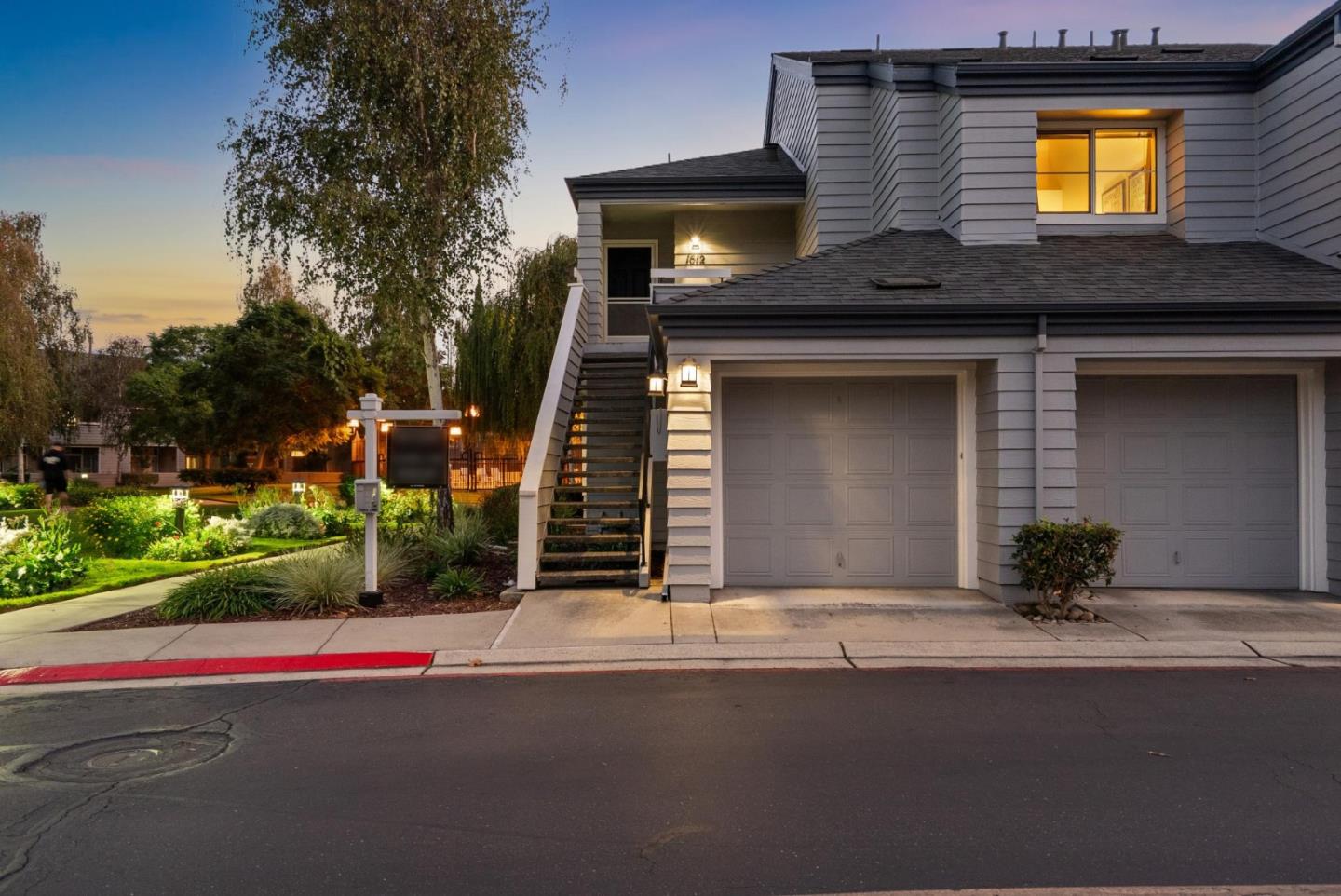 Detail Gallery Image 19 of 100 For 1612 Parkview Green Cir, San Jose,  CA 95131 - 2 Beds | 2 Baths