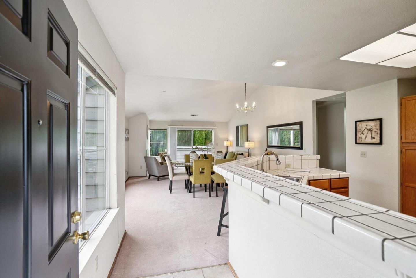 Detail Gallery Image 37 of 100 For 1612 Parkview Green Cir, San Jose,  CA 95131 - 2 Beds | 2 Baths