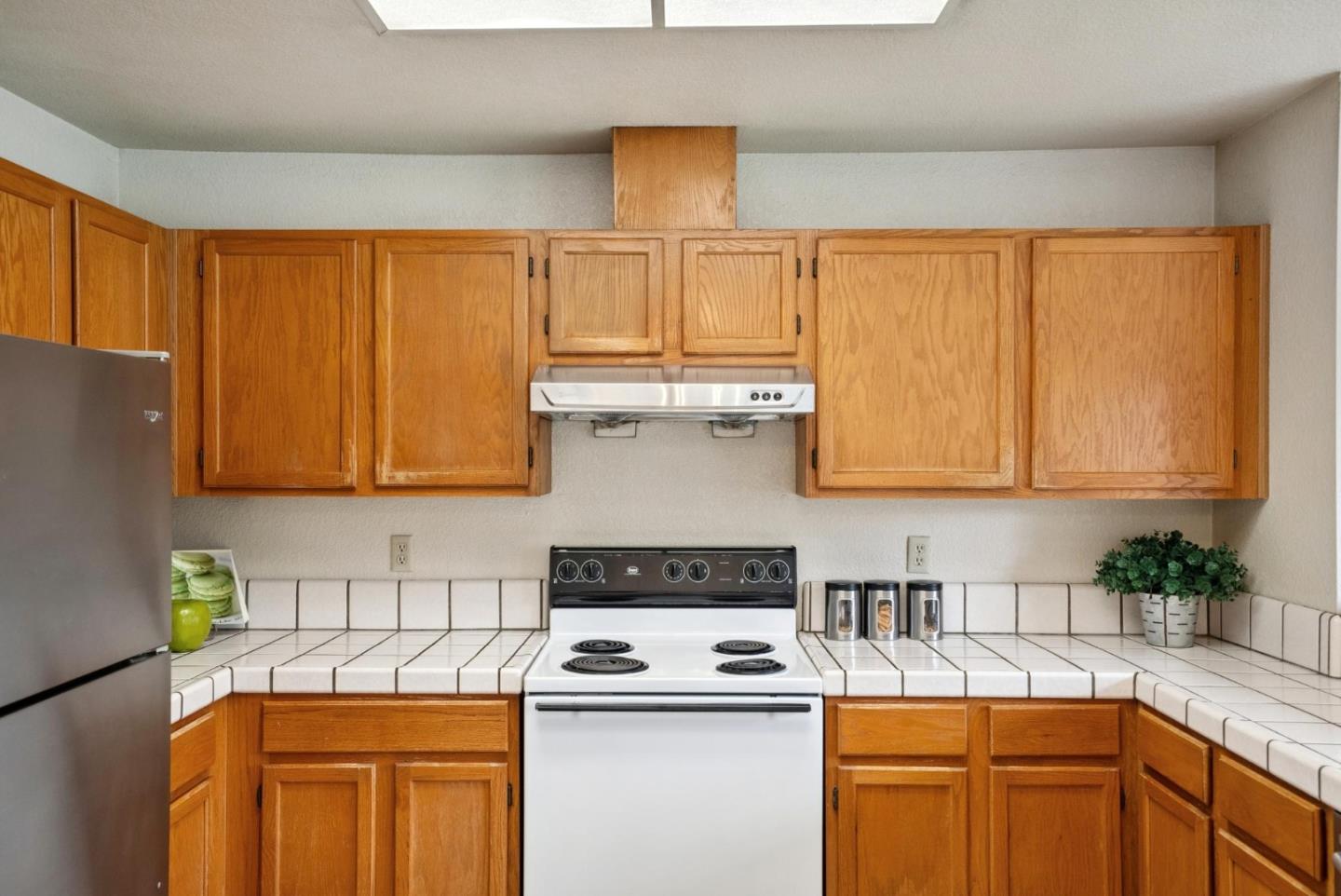 Detail Gallery Image 41 of 100 For 1612 Parkview Green Cir, San Jose,  CA 95131 - 2 Beds | 2 Baths