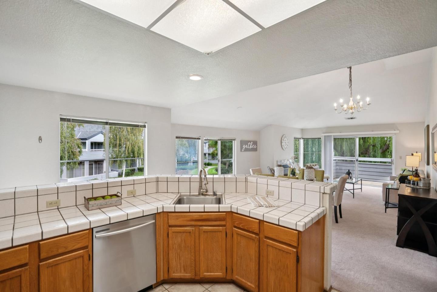 Detail Gallery Image 45 of 100 For 1612 Parkview Green Cir, San Jose,  CA 95131 - 2 Beds | 2 Baths