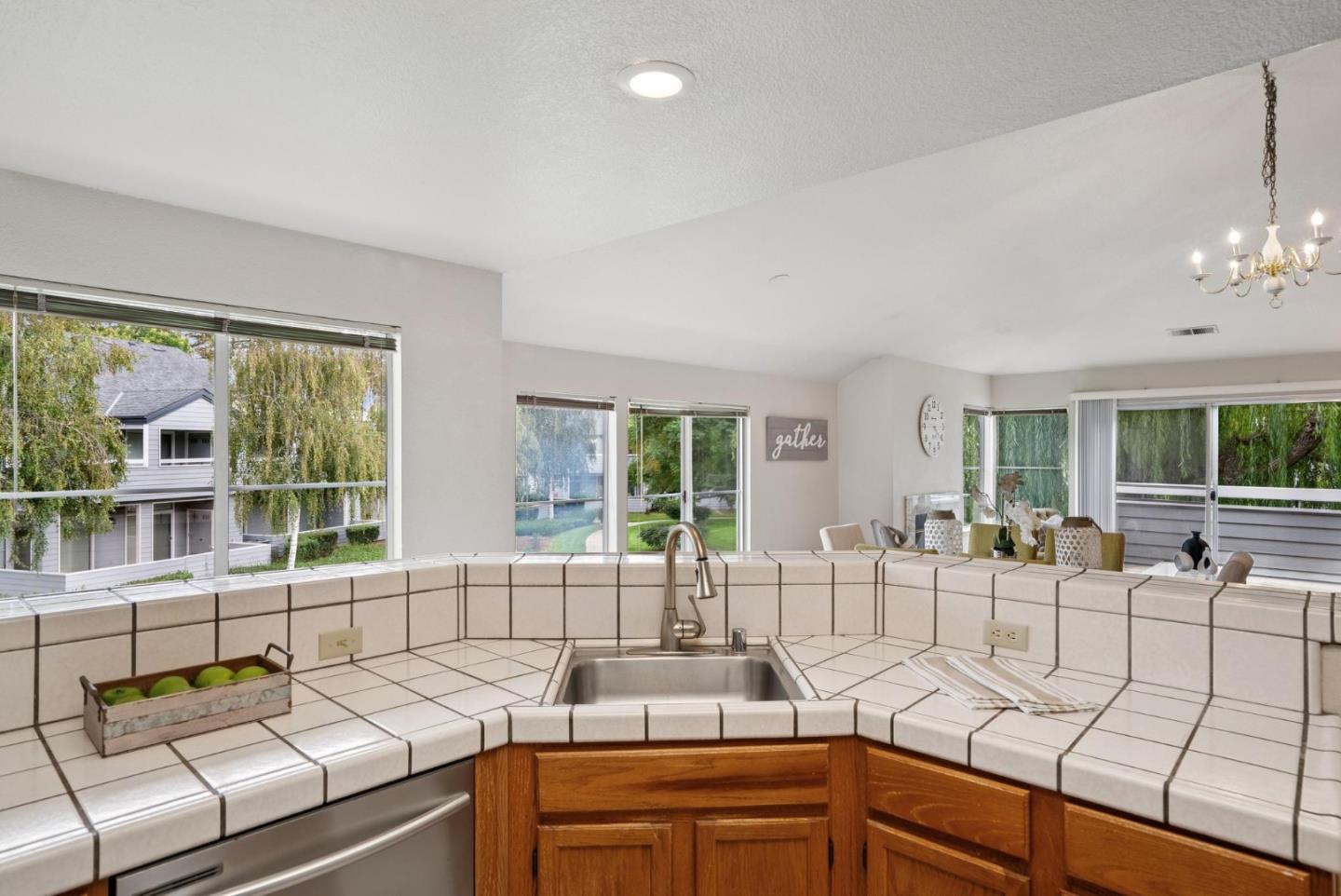 Detail Gallery Image 46 of 100 For 1612 Parkview Green Cir, San Jose,  CA 95131 - 2 Beds | 2 Baths