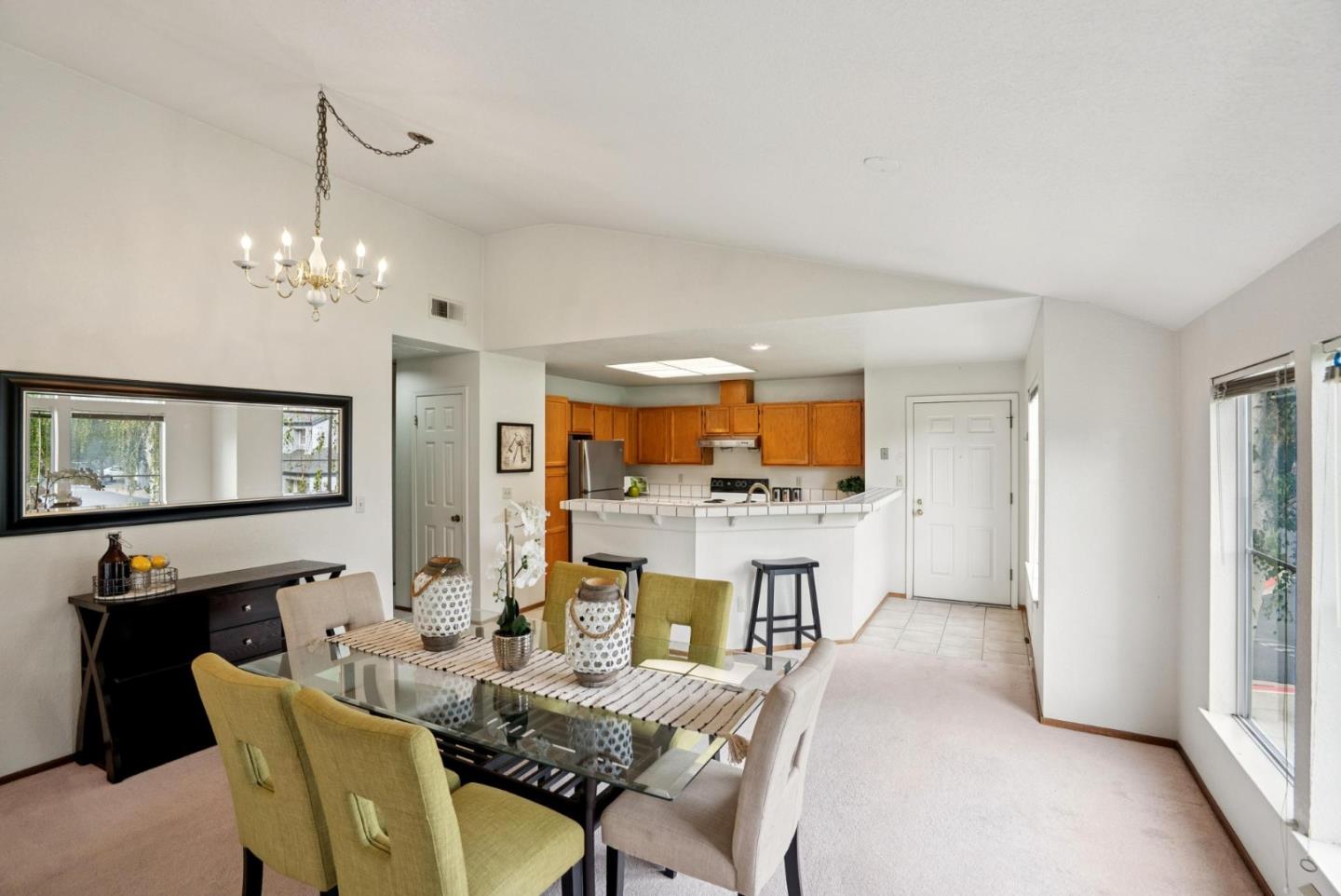 Detail Gallery Image 54 of 100 For 1612 Parkview Green Cir, San Jose,  CA 95131 - 2 Beds | 2 Baths