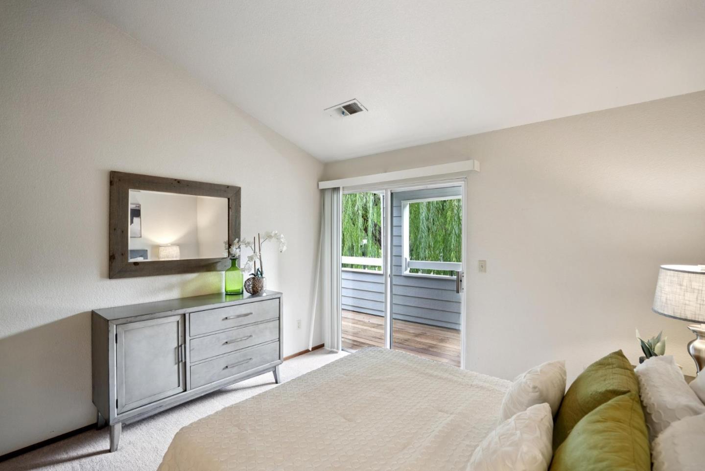 Detail Gallery Image 69 of 100 For 1612 Parkview Green Cir, San Jose,  CA 95131 - 2 Beds | 2 Baths