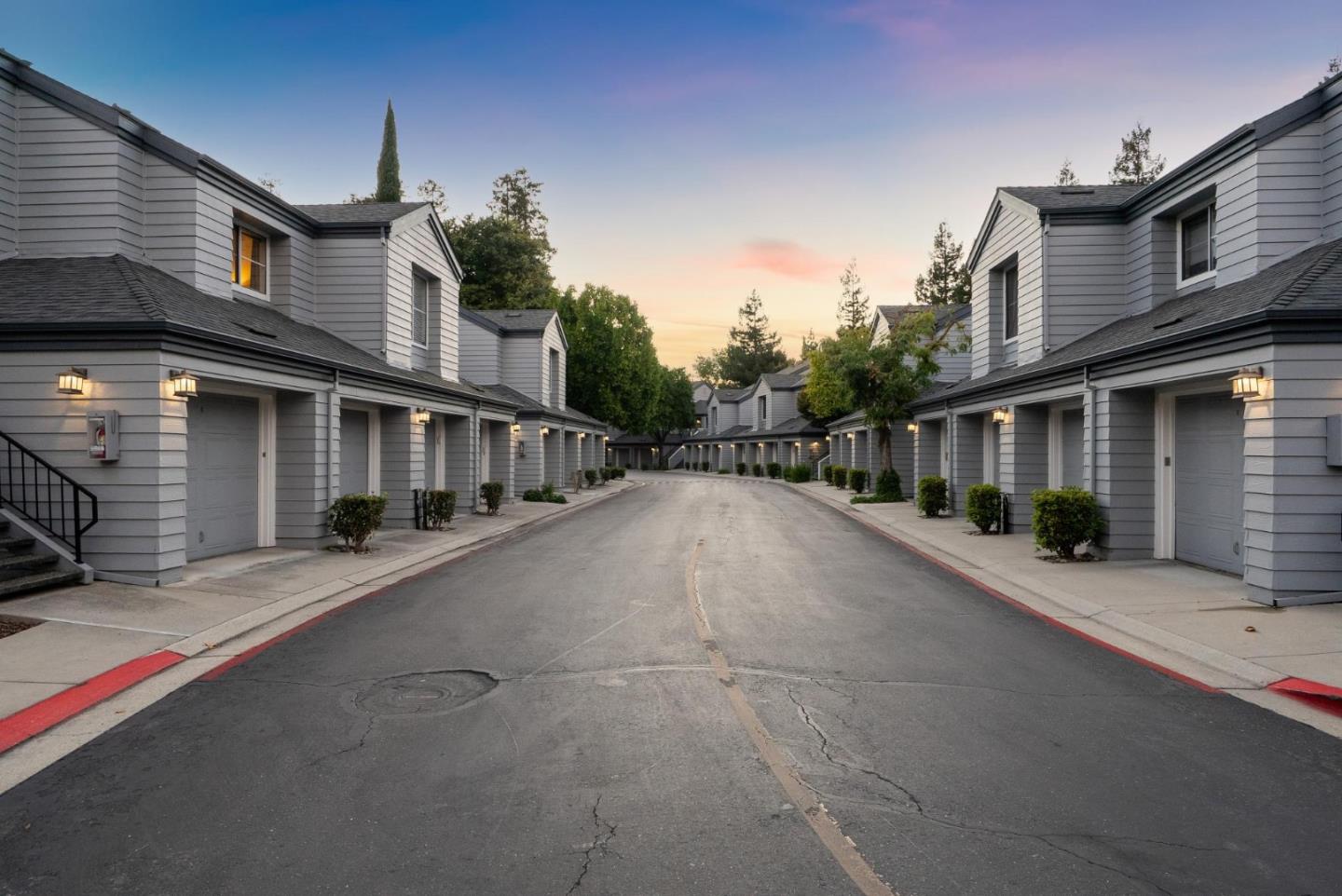 Detail Gallery Image 7 of 100 For 1612 Parkview Green Cir, San Jose,  CA 95131 - 2 Beds | 2 Baths