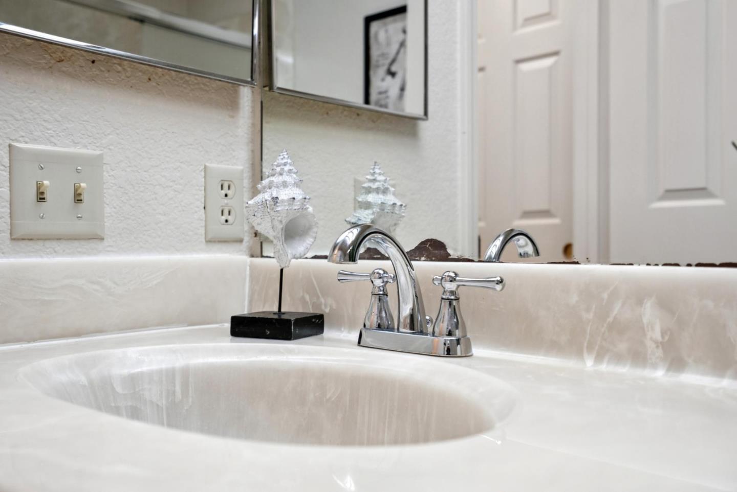 Detail Gallery Image 74 of 100 For 1612 Parkview Green Cir, San Jose,  CA 95131 - 2 Beds | 2 Baths