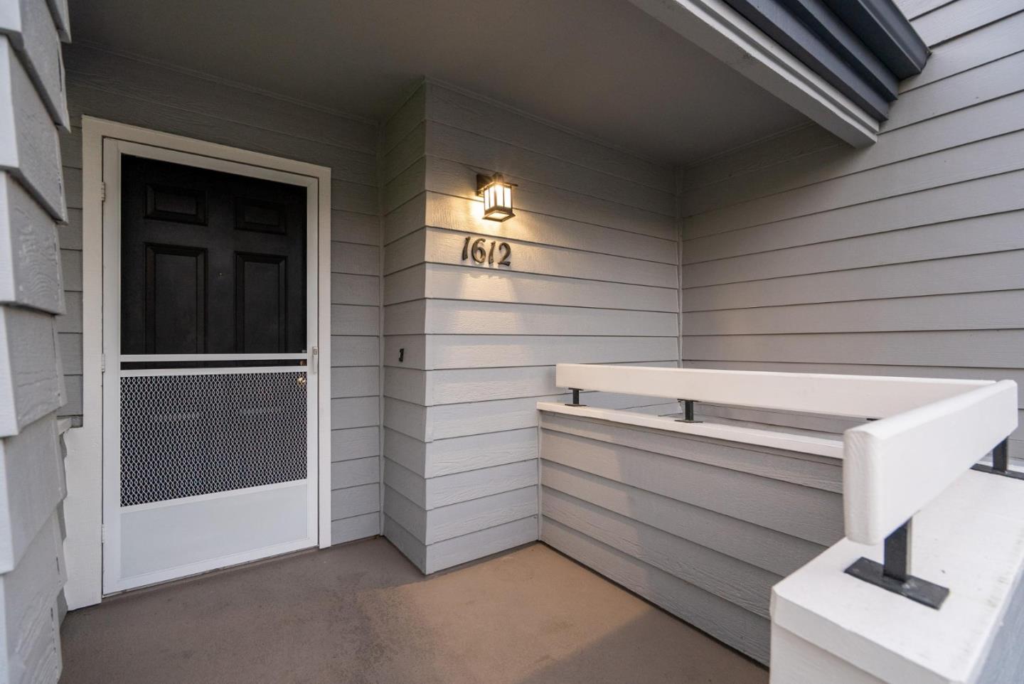 Detail Gallery Image 9 of 100 For 1612 Parkview Green Cir, San Jose,  CA 95131 - 2 Beds | 2 Baths