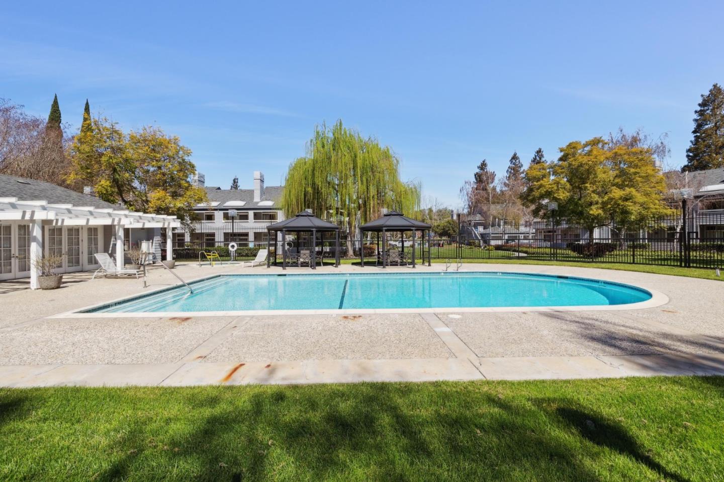 Detail Gallery Image 91 of 100 For 1612 Parkview Green Cir, San Jose,  CA 95131 - 2 Beds | 2 Baths