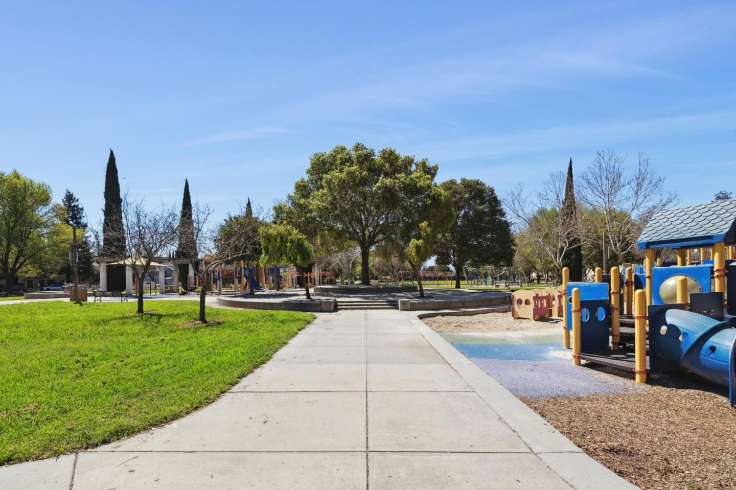 Detail Gallery Image 99 of 100 For 1612 Parkview Green Cir, San Jose,  CA 95131 - 2 Beds | 2 Baths