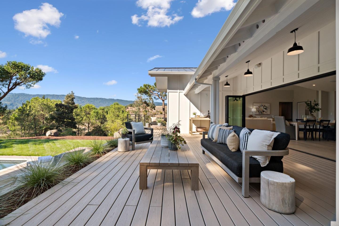 Detail Gallery Image 9 of 15 For 131 Croydon Way, Woodside,  CA 94062 - 5 Beds | 5/1 Baths