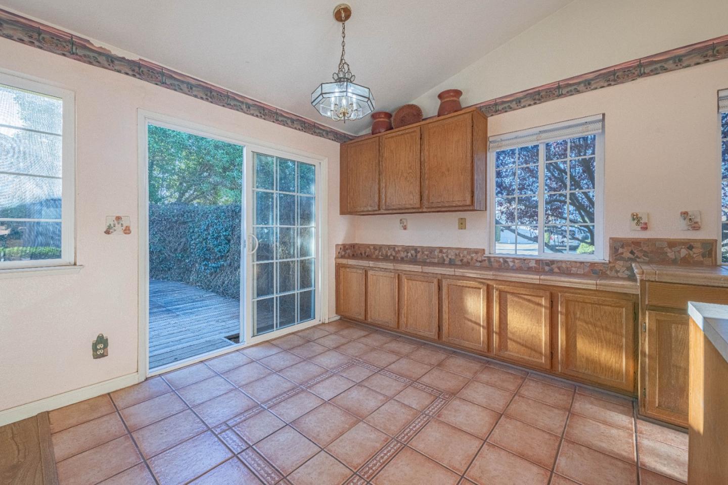 Detail Gallery Image 19 of 41 For 1050 Zinfandel Cir, Gonzales,  CA 93926 - 3 Beds | 2 Baths