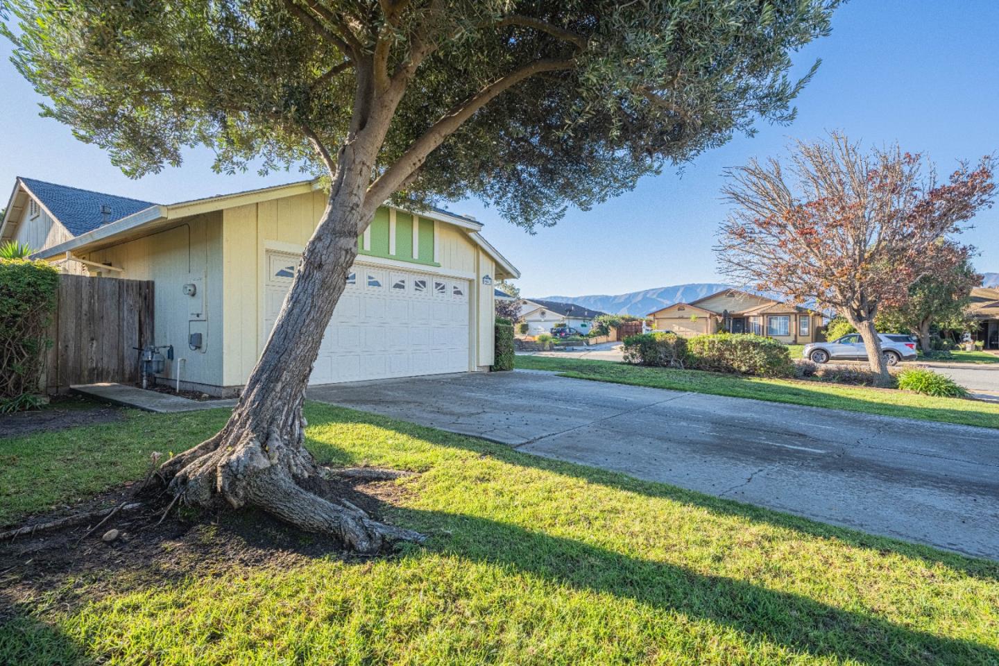 Detail Gallery Image 4 of 41 For 1050 Zinfandel Cir, Gonzales,  CA 93926 - 3 Beds | 2 Baths